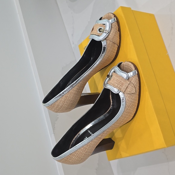 Fendi Size 38.5 Peep Toe Raffia Heel - Picture 7 of 10